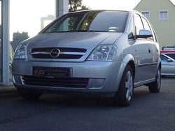 Silber Gebraucht 2004 Opel Meriva Cosmo Van / Kleinbus | 3.980 € (Teuer)