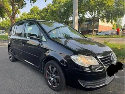 Schwarz Gebraucht 2008 VW Touran Van / Kleinbus | 4.400 € (Fairer Preis)