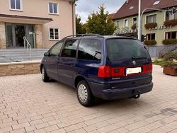 Blau Gebraucht 2001 VW Sharan Comfortline Van / Kleinbus | 1.980 € (Fairer Preis)