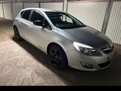 Silber Gebraucht 2010 Opel Astra Sport Limousine | 4.800 € (Fairer Preis)
