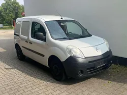 Weiß Gebraucht 2011 Renault Kangoo Rapid Extra Van / Kleinbus | 5.990 € (Etwas zu teuer)
