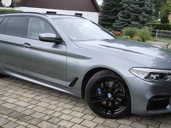 Grau Gebraucht 2019 BMW 530 M Sport Kombi | 33.900 € (Fairer Preis)
