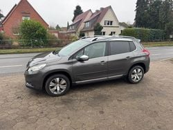 Grau Gebraucht 2013 Peugeot 2008 Business-Line SUV | 5.650 € (Guter Preis)