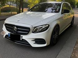 Schwarz Gebraucht 2017 Mercedes E220 AMG line Kombi | 21.949 €