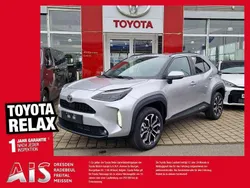 Shimmering silver Neu 2025 Toyota Yaris Cross SUV | 25.990 €
