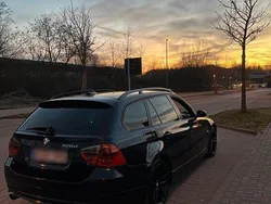 Blau Gebraucht 2007 BMW 320 Kombi | 3.999 €