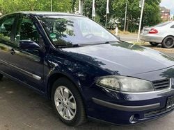 Blau marine Gebraucht 2006 Renault Laguna II Avantage Limousine | 1.799 € (Etwas zu teuer)