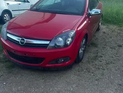 Rot Gebraucht 2006 Opel Astra Cabriolet Cabrio | 1.500 € (Guter Preis)