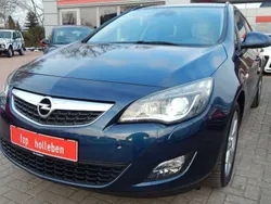 Ozean blau (p2) Gebraucht 2011 Opel Astra Design Edition Kombi | 8.880 € (Teuer)