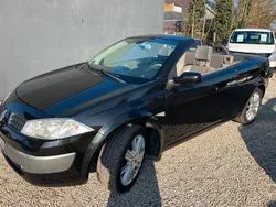 Perlmuttschwarz Gebraucht 2005 Renault Mégane II Privilege Cabrio | 4.695 € (Teuer)