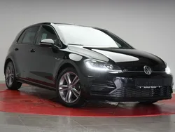 Deep black pearlescent Gebraucht 2018 VW Golf VII Highline Limousine | 18.450 € (Fairer Preis)