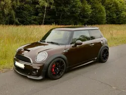 Braun Gebraucht 2010 Mini John Cooper Works Kleinwagen | 13.999 €