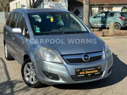 Silber Gebraucht 2010 Opel Zafira Innovation Van / Kleinbus | 3.990 € (Guter Preis)