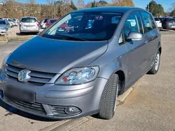 Grau Gebraucht 2006 VW Golf V Limousine | 2.500 € (Fairer Preis)