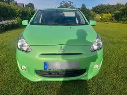 Schwarz Gebraucht 2015 Mitsubishi Space Star Top Kleinwagen | 5.999 € (Fairer Preis)