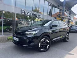 Diamant schwarz metallic Gebraucht 2023 Opel Grandland X GSe SUV | 33.690 € (Teuer)