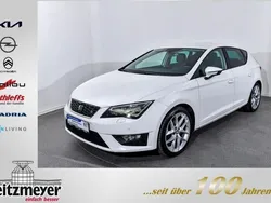 Weiß Gebraucht 2015 Seat Leon FR Limousine | 15.490 € (Teuer)