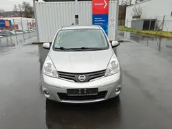 Silber Gebraucht 2009 Nissan Note Acenta Van / Kleinbus | 3.700 € (Etwas zu teuer)