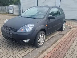 Silber Gebraucht 2005 Ford Fiesta Ghia Kleinwagen | 1.299 € (Guter Preis)