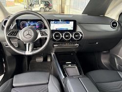 Lack mountaingrau Gebraucht 2024 Mercedes B180 Advanced Van / Kleinbus | 29.950 € (Guter Preis)