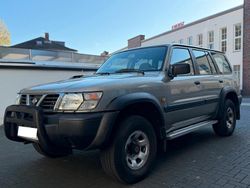 Grau Gebraucht 2003 Nissan Patrol SUV | 12.500 €