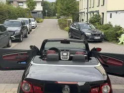 Schwarz Gebraucht 2010 VW Eos Edition Cabrio | 3.765 € (Fairer Preis)