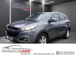 Grau Gebraucht 2012 Hyundai ix35 Edition SUV | 7.990 € (Fairer Preis)
