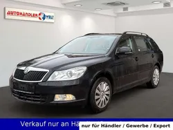 Schwarz Gebraucht 2012 Skoda Octavia Kombi | 5.499 € (Superpreis)