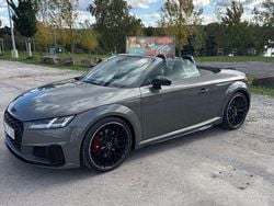 Grau Gebraucht 2024 Audi TTS Ambiente Cabrio | 52.000 €