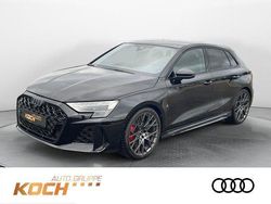 Mythosschwarz metallic Gebraucht 2025 Audi RS3 Sportback Sport Kleinwagen | 68.890 € (Guter Preis)