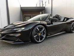 Schwarz Neu 2024 Ferrari SF90 Cabrio | 523.541 €
