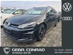 Deep black perleffekt Gebraucht 2018 VW Golf VII GTD Kombi | 19.789 € (Fairer Preis)