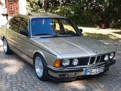 Gold Gebraucht 1985 BMW 735 Executive Limousine | 19.500 €