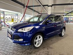 Blau Gebraucht 2016 Ford Kuga Individual SUV | 10.900 € (Guter Preis)