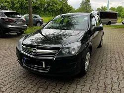 Schwarz Gebraucht 2010 Opel Astra Edition Kombi | 3.200 € (Guter Preis)
