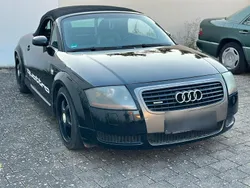 Schwarz Gebraucht 2001 Audi TT Basis Cabrio | 3.249 €