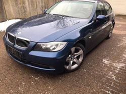 Blau Gebraucht 2006 BMW 325 Sport Line Limousine | 6.700 € (Fairer Preis)
