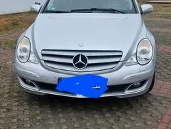 Silber Gebraucht 2007 Mercedes R500 Van / Kleinbus | 3.999 €