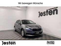 Grau (graphitegrau metallic) Gebraucht 2022 Skoda Fabia Active Kleinwagen | 12.990 € (Guter Preis)