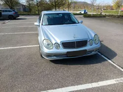 Silber Gebraucht 2002 Mercedes E220 Avantgarde Limousine | 4.500 € (Etwas zu teuer)