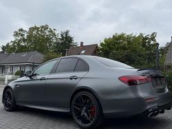 Grau Gebraucht 2022 Mercedes E63S AMG AMG Limousine | 95.500 € (Superpreis)