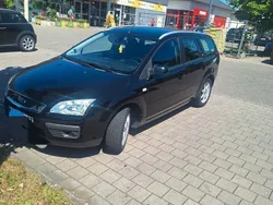 Schwarz Gebraucht 2005 Ford Focus Ghia Kombi | 2.300 € (Guter Preis)