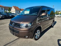 Braun Gebraucht 2010 VW T5 Team Van | 20.999 €