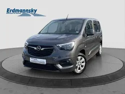 Mondstein grau/evulkan grau Gebraucht 2021 Opel Combo Life Elegance Van / Kleinbus | 17.480 € (Fairer Preis)