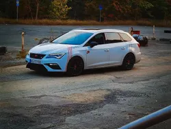 Weiß Gebraucht 2017 Seat Leon Kombi | 8.350 € (Guter Preis)