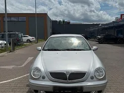 Silber Gebraucht 2003 Lancia Lybra Limousine | 2.900 €