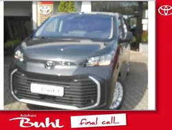 Grau Neu 2024 Toyota Proace Verso Comfort Kombi | 43.598 € (Fairer Preis)