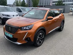 Orange Gebraucht 2021 Peugeot 2008 Allure SUV | 19.990 € (Fairer Preis)