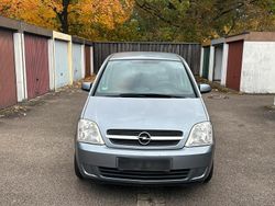 Silber Gebraucht 2003 Opel Meriva Van / Kleinbus | 1.300 € (Fairer Preis)