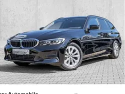 Schwarz uni Gebraucht 2022 BMW 318 Advantage Kombi | 25.740 € (Fairer Preis)